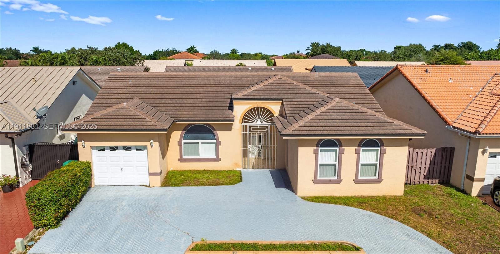 8761 NW 142nd Street, Miami Lakes, FL 33018, Miami Lakes