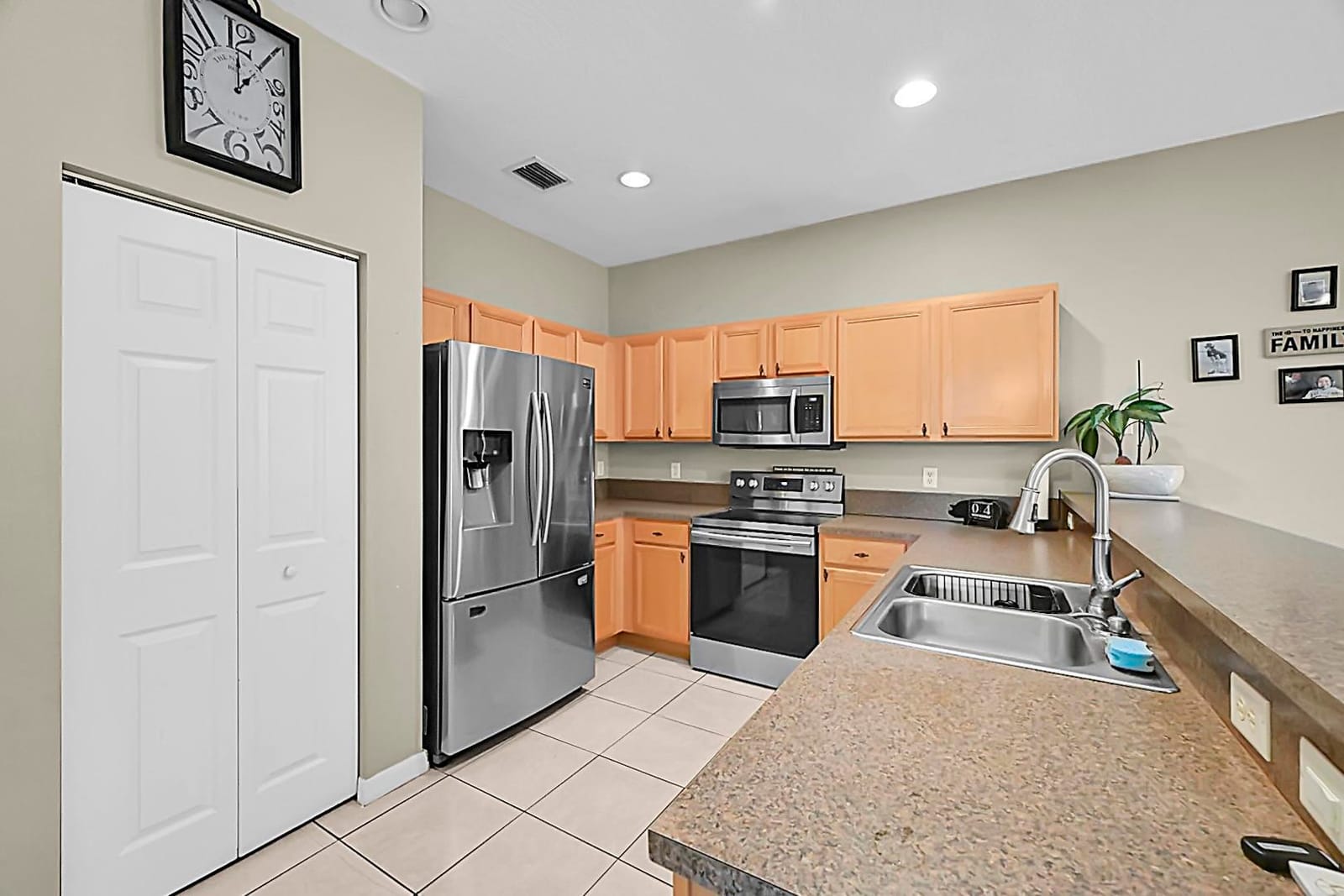 5209 Seagrape Drive — photo 11