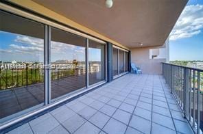 1800 NE 114th Street 902, Miami, FL 33181 photo 18
