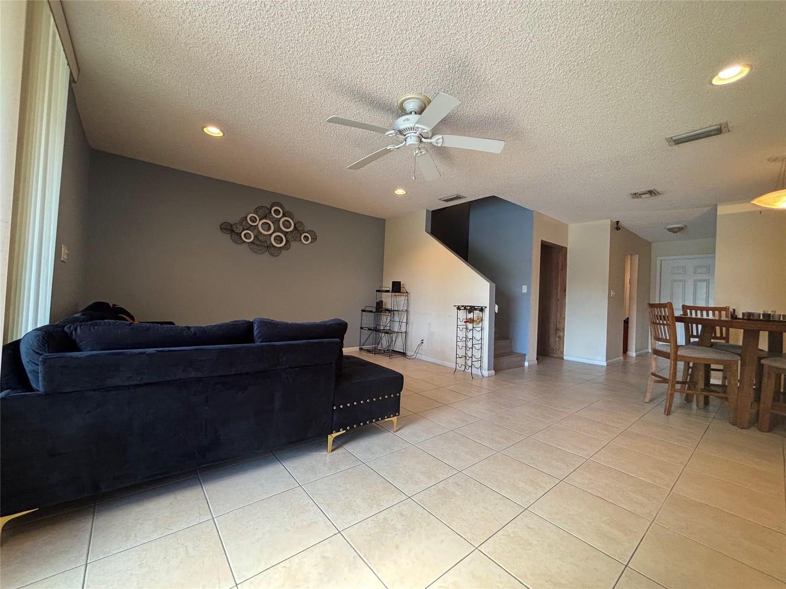 1327 Hampton Boulevard 1327 — photo 7
