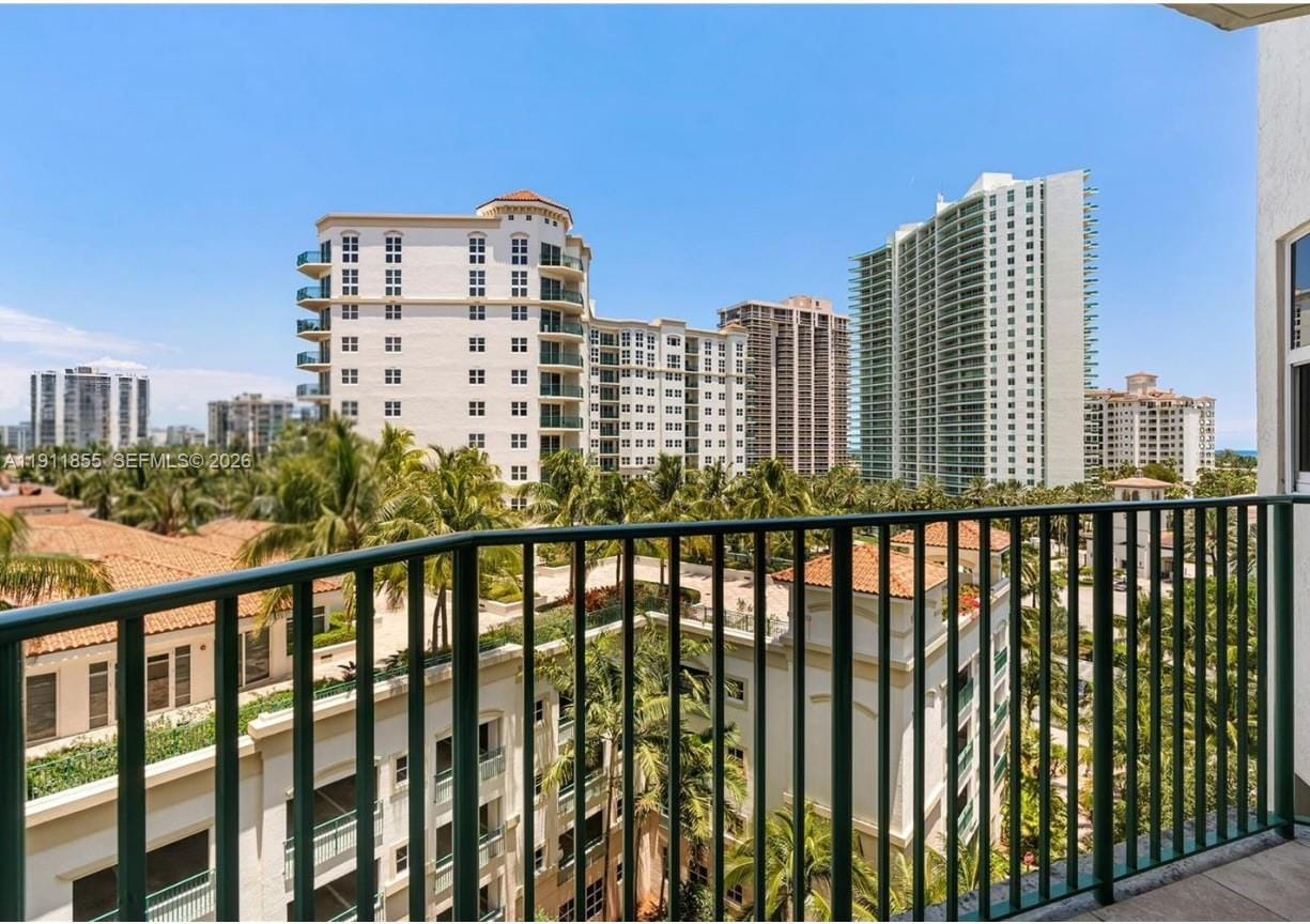 19900 E Country Club Drive 816, Aventura, FL 33180 photo 14