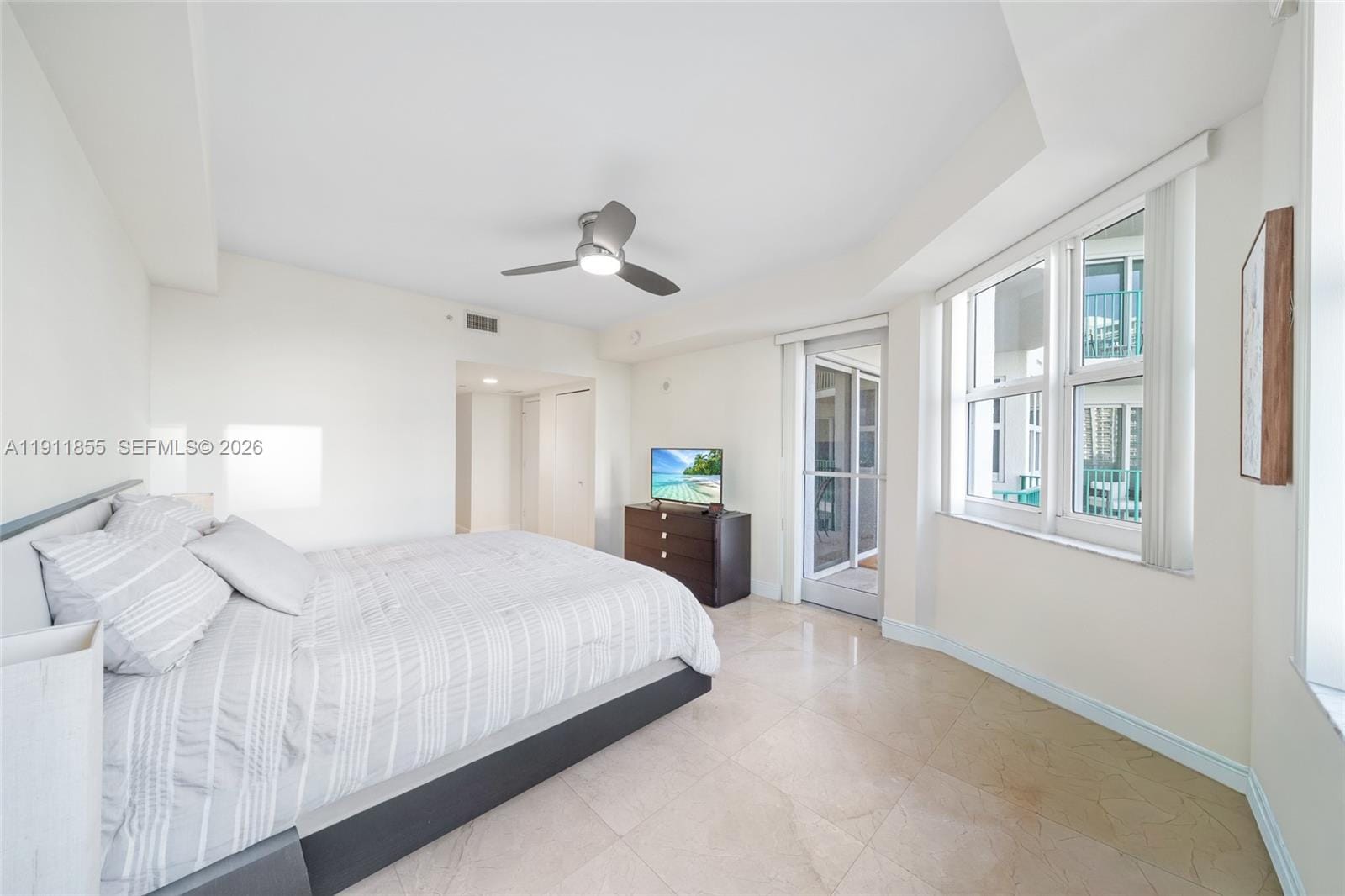 19900 E Country Club Drive 816, Aventura, FL 33180 photo 16