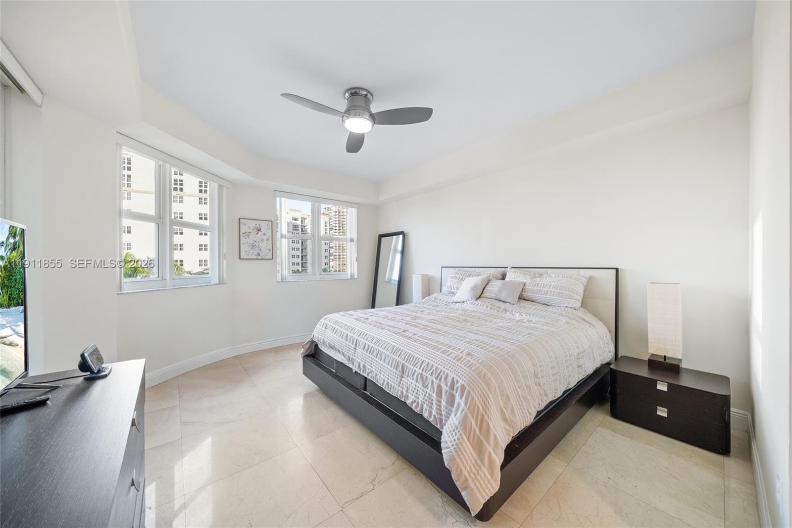 19900 E Country Club Drive 816, Aventura, FL 33180 photo 18