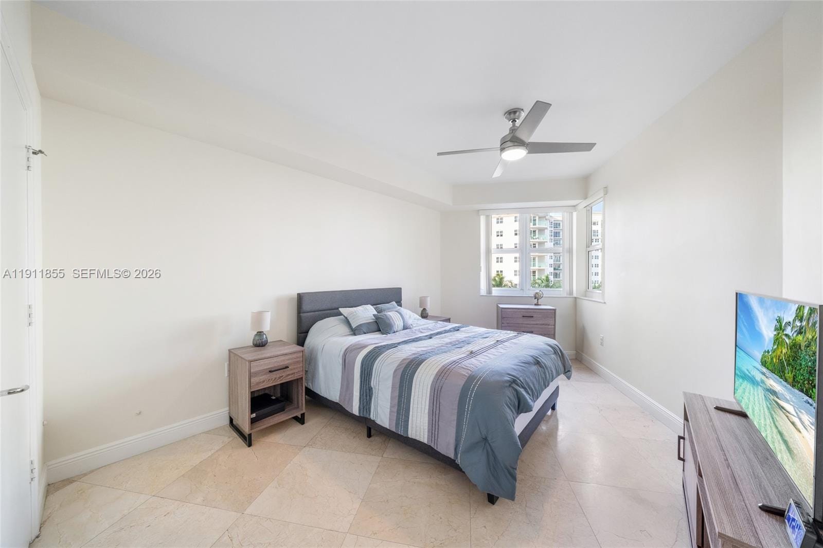 19900 E Country Club Drive 816, Aventura, FL 33180 photo 22
