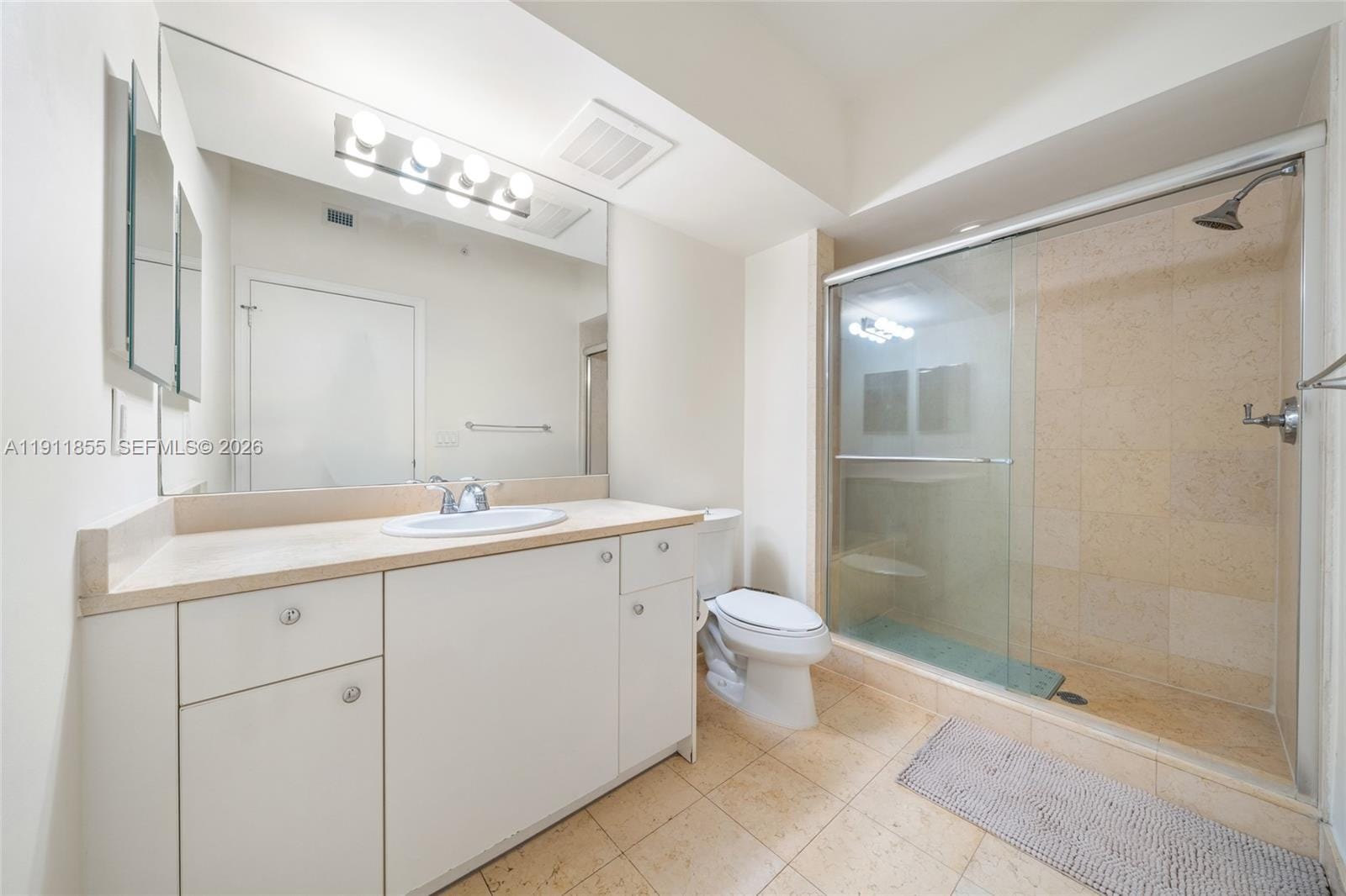 19900 E Country Club Drive 816, Aventura, FL 33180 photo 23