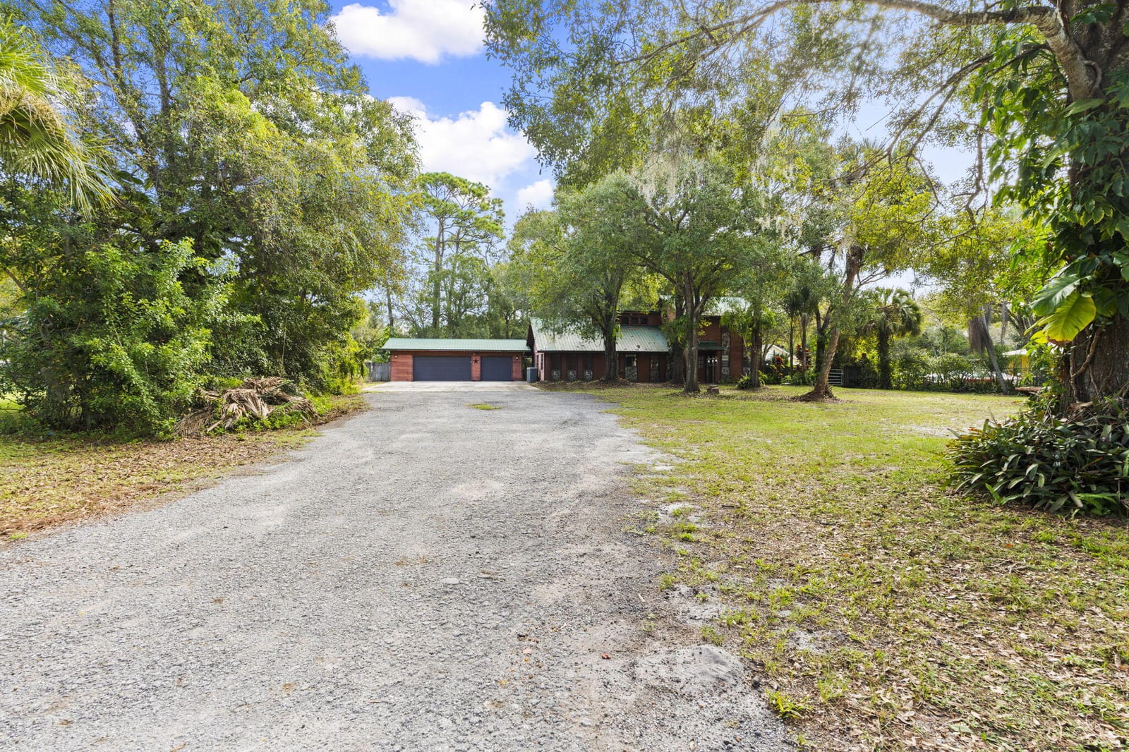5210 Buchanan Drive — photo 2