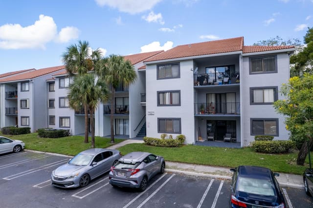 9144 W Atlantic Boulevard 823, Coral Springs, FL 33071