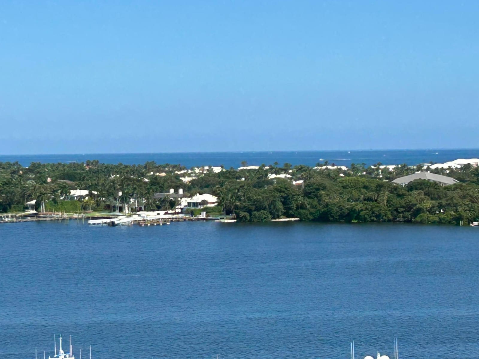 108 Lakeshore Drive 1239 — photo 2