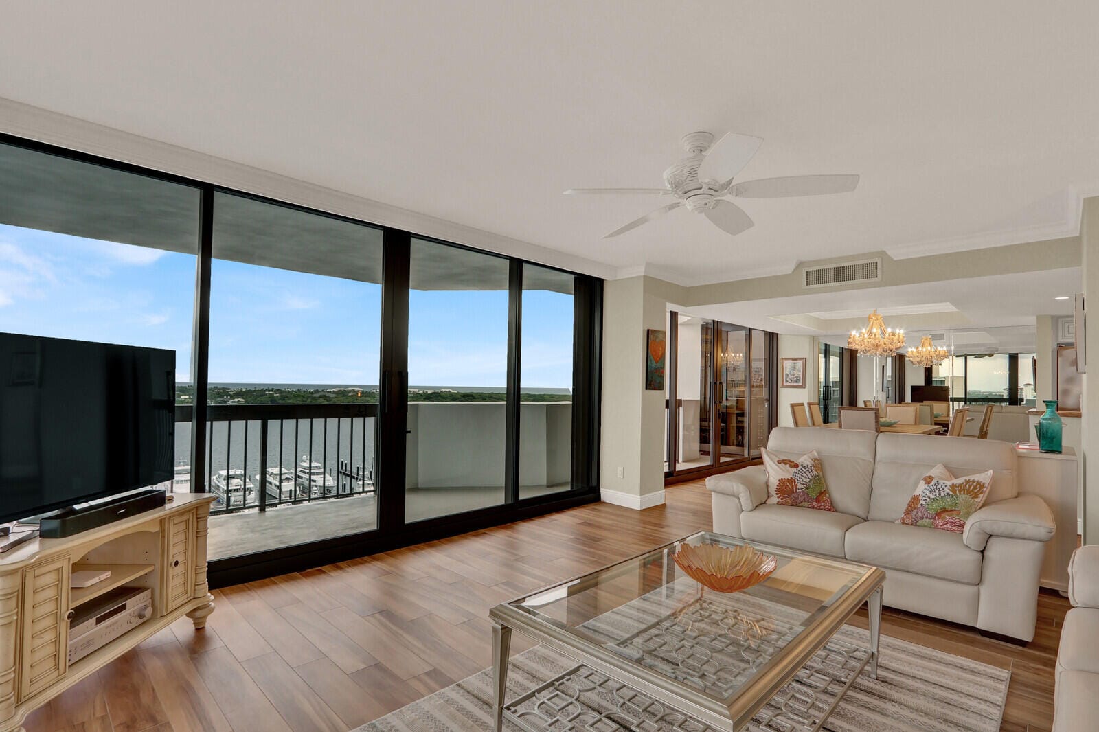 108 Lakeshore Drive 1239 — photo 7