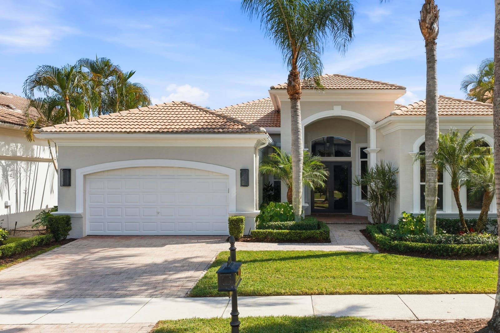328 Vizcaya Drive, Palm Beach Gardens, FL 33418