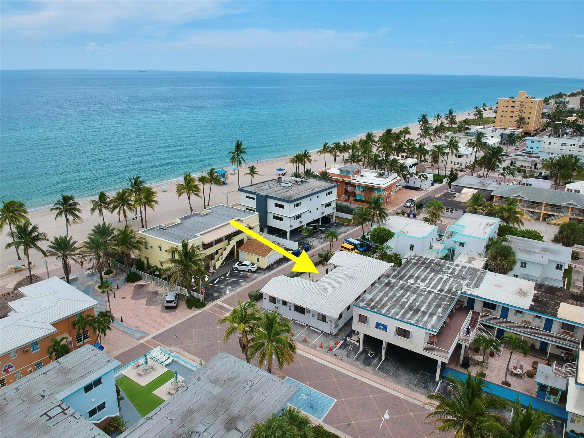 2212 N Surf Road, Hollywood, FL 33019, Hollywood
