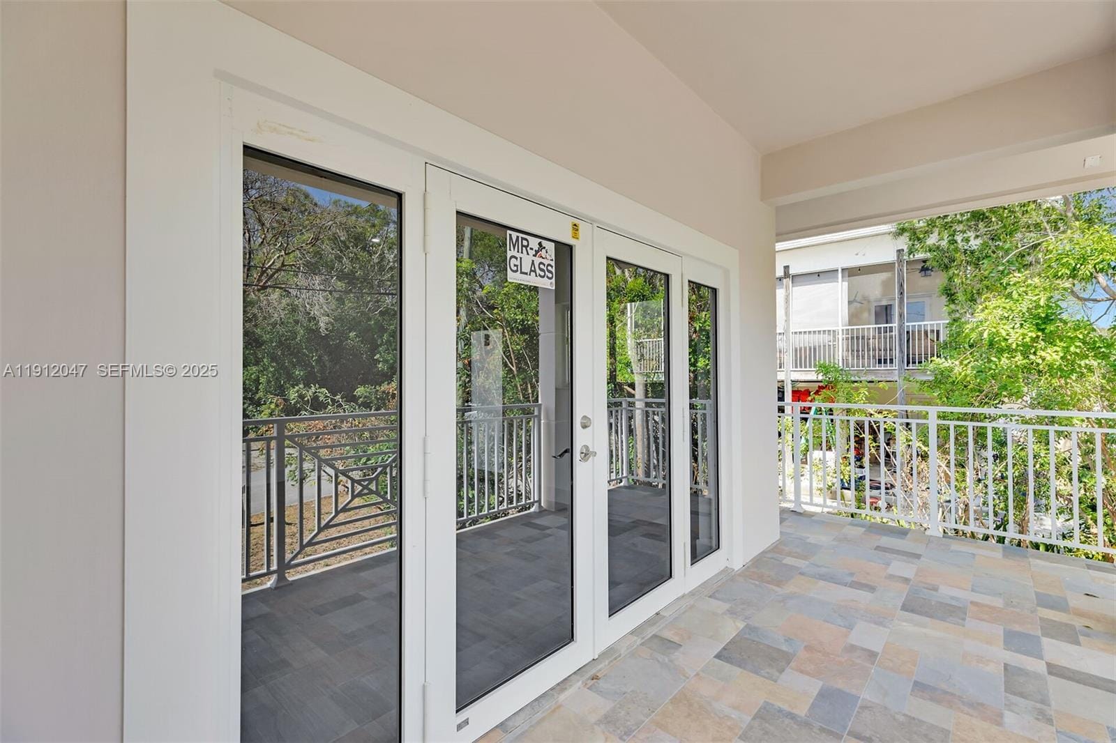 14 Tarpon Avenue — photo 2