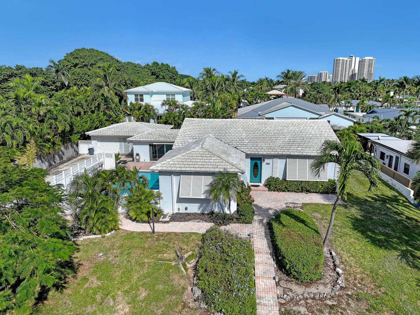 225 Linda Lane, Palm Beach Shores, FL 33404