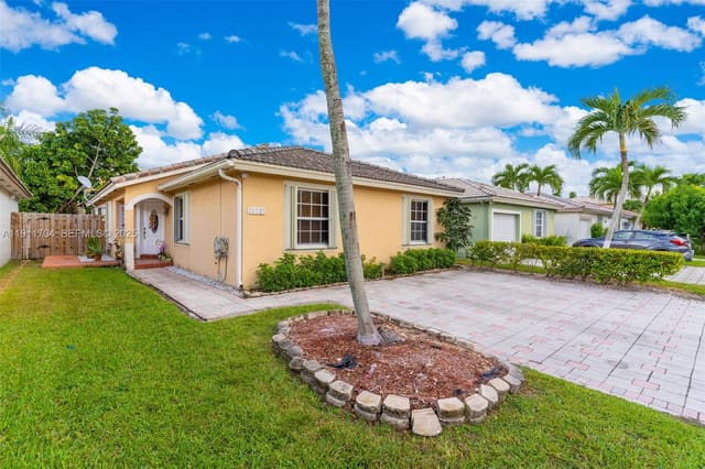 10523 SW 161st Place, sold in Christina at the Hammocks, Miami, FL