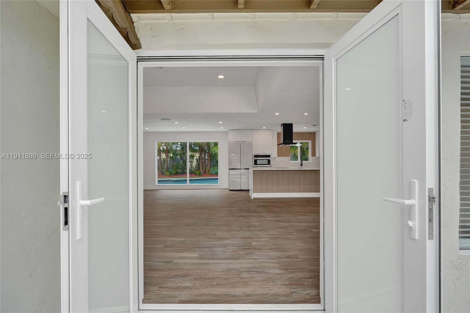 8109 NW 71st Avenue, Tamarac, FL 33321 photo 3
