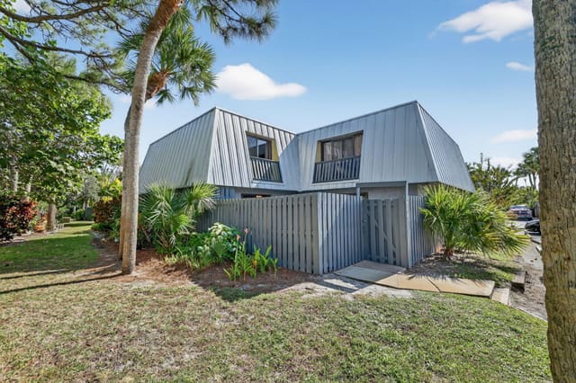 3860 Jefferson Street, Court Yards, Stuart, FL