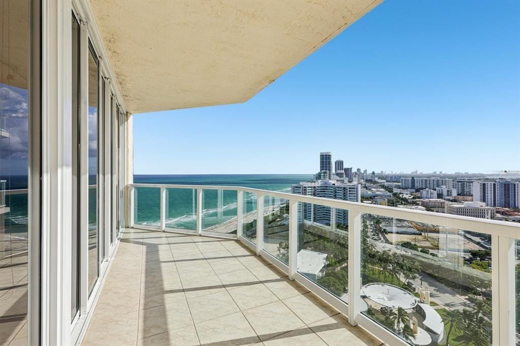 7330 Ocean Terrace LPH-C — photo 4