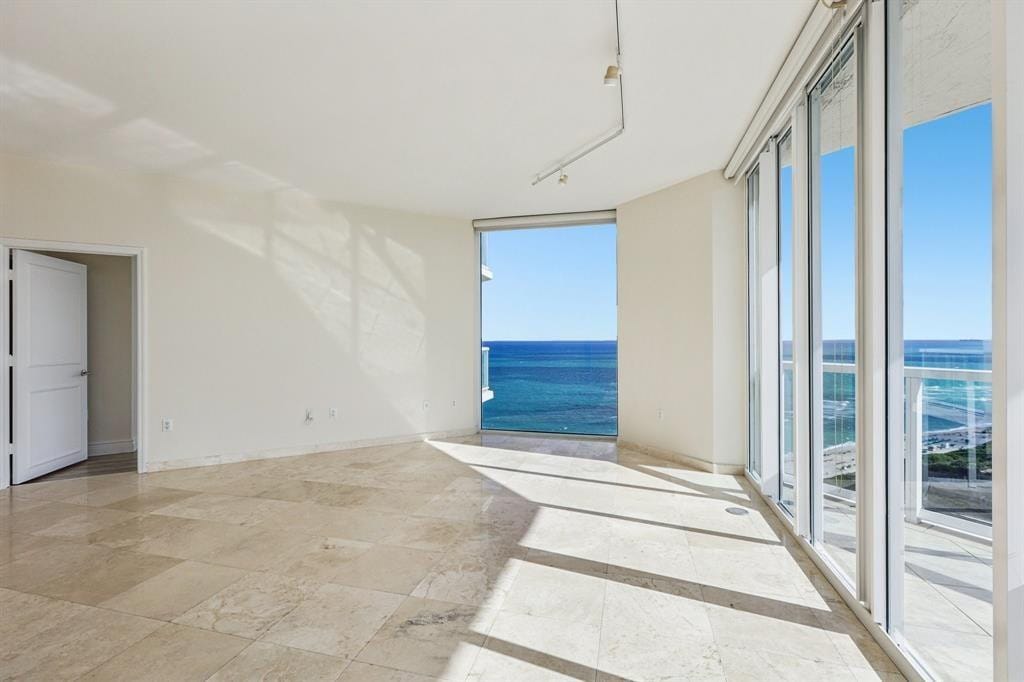 7330 Ocean Terrace LPH-C — photo 8