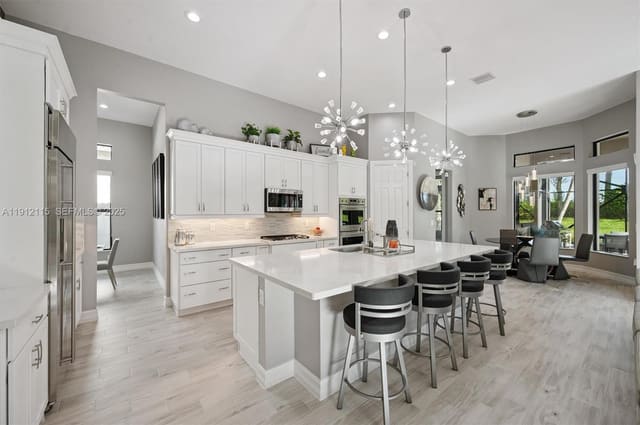 12065 N Kalmar Circle, Parkland, FL 33076