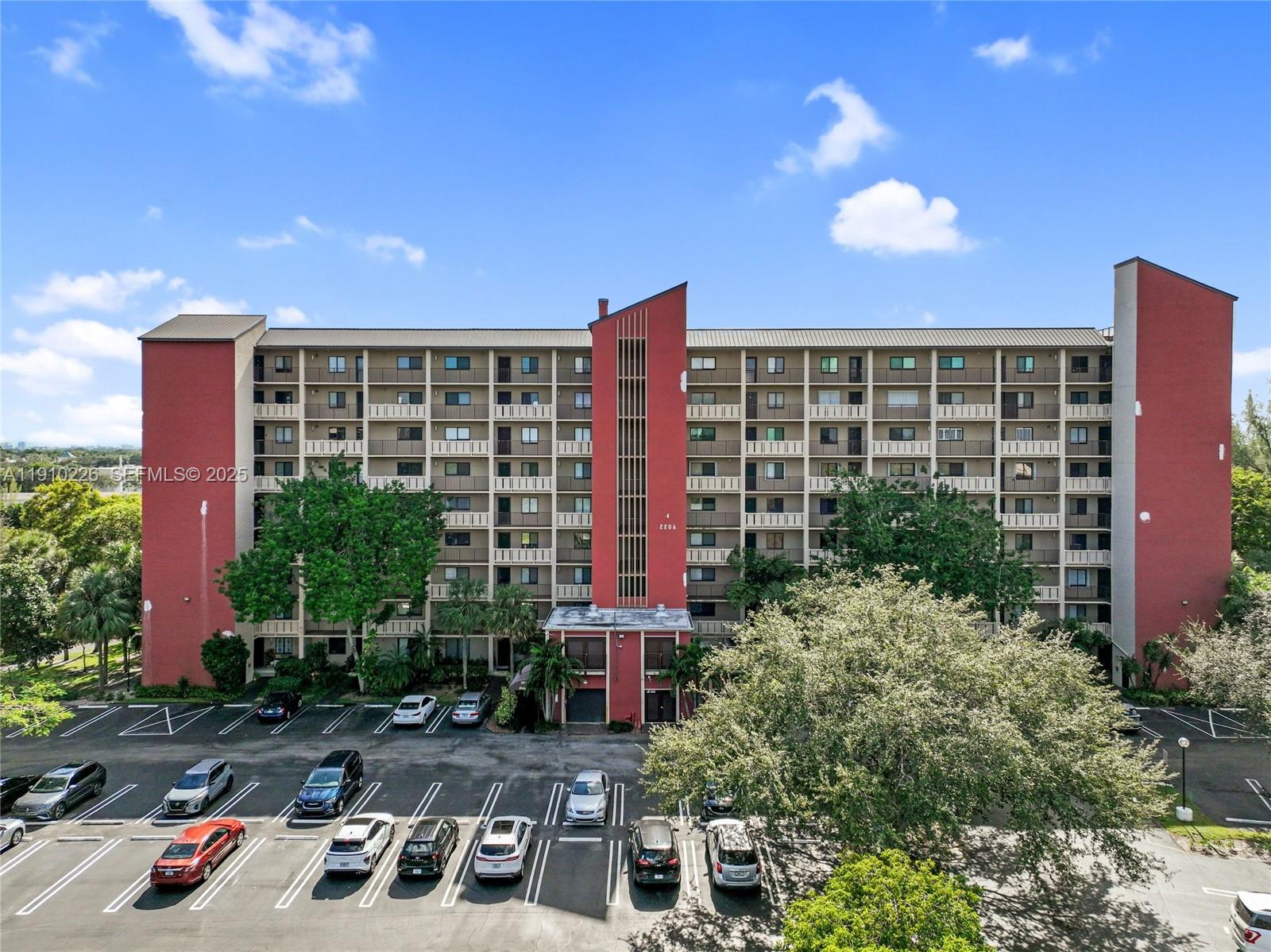 2206 S Cypress Bend Drive 801, Pompano Beach, FL 33069, Pompano Beach