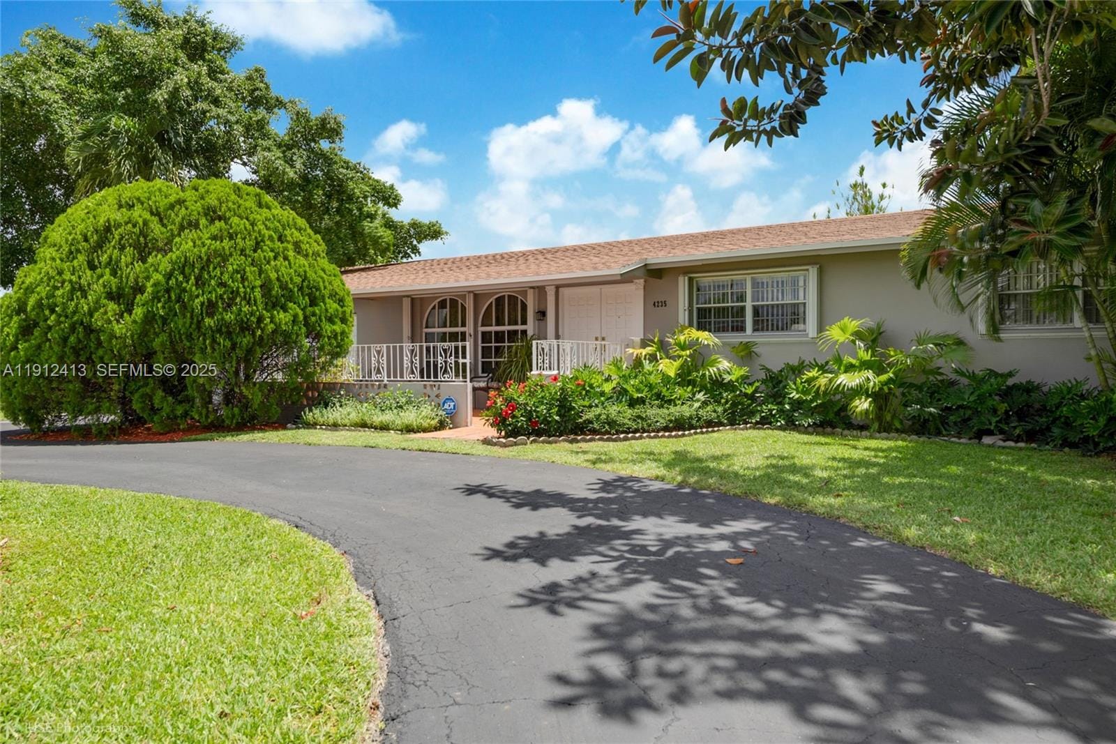 4235 SW 97th Avenue, Miami, FL 33165