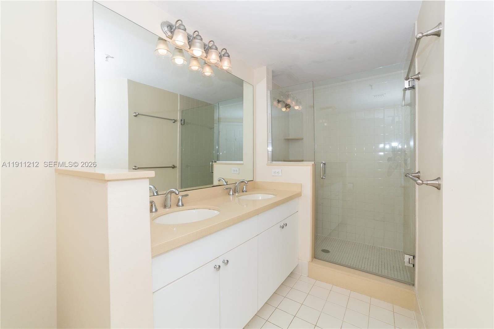 17150 N Bay Road 2207, Sunny Isles Beach, FL 33160 photo 23