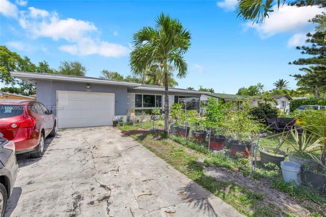 6221 SW 26th Street, sold in Miami Gardens Estates Sec, West Park, FL