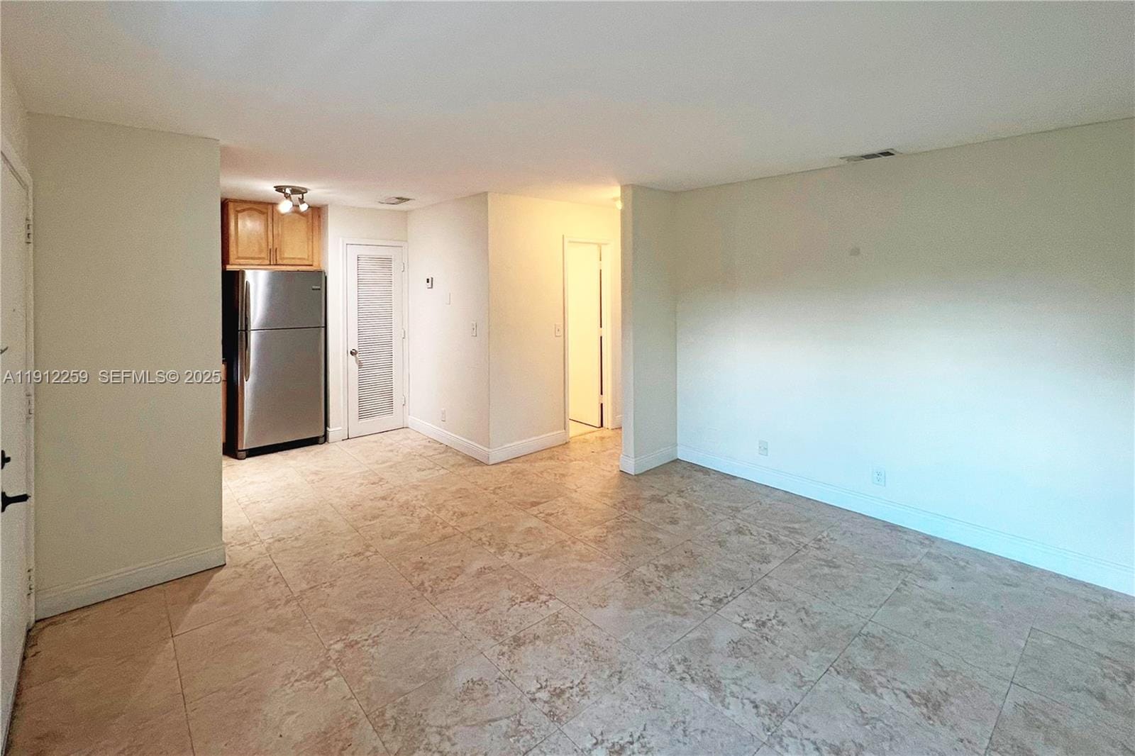 5174 NE 6th Avenue 520 — photo 7