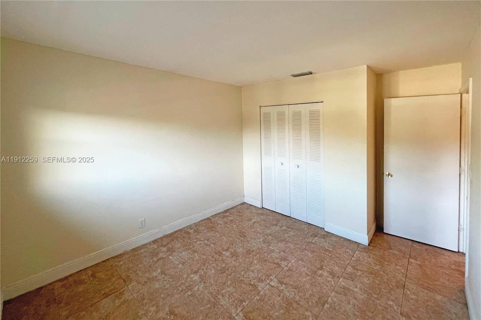 5174 NE 6th Avenue 520 — photo 10