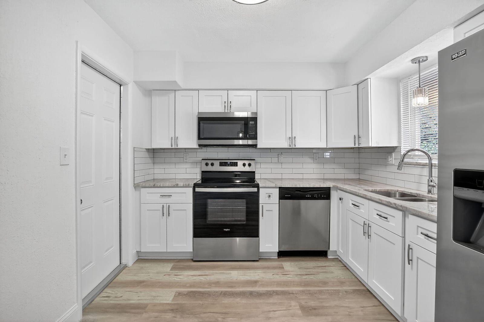1425 S 24th Court, Hollywood, FL 33020 photo 11