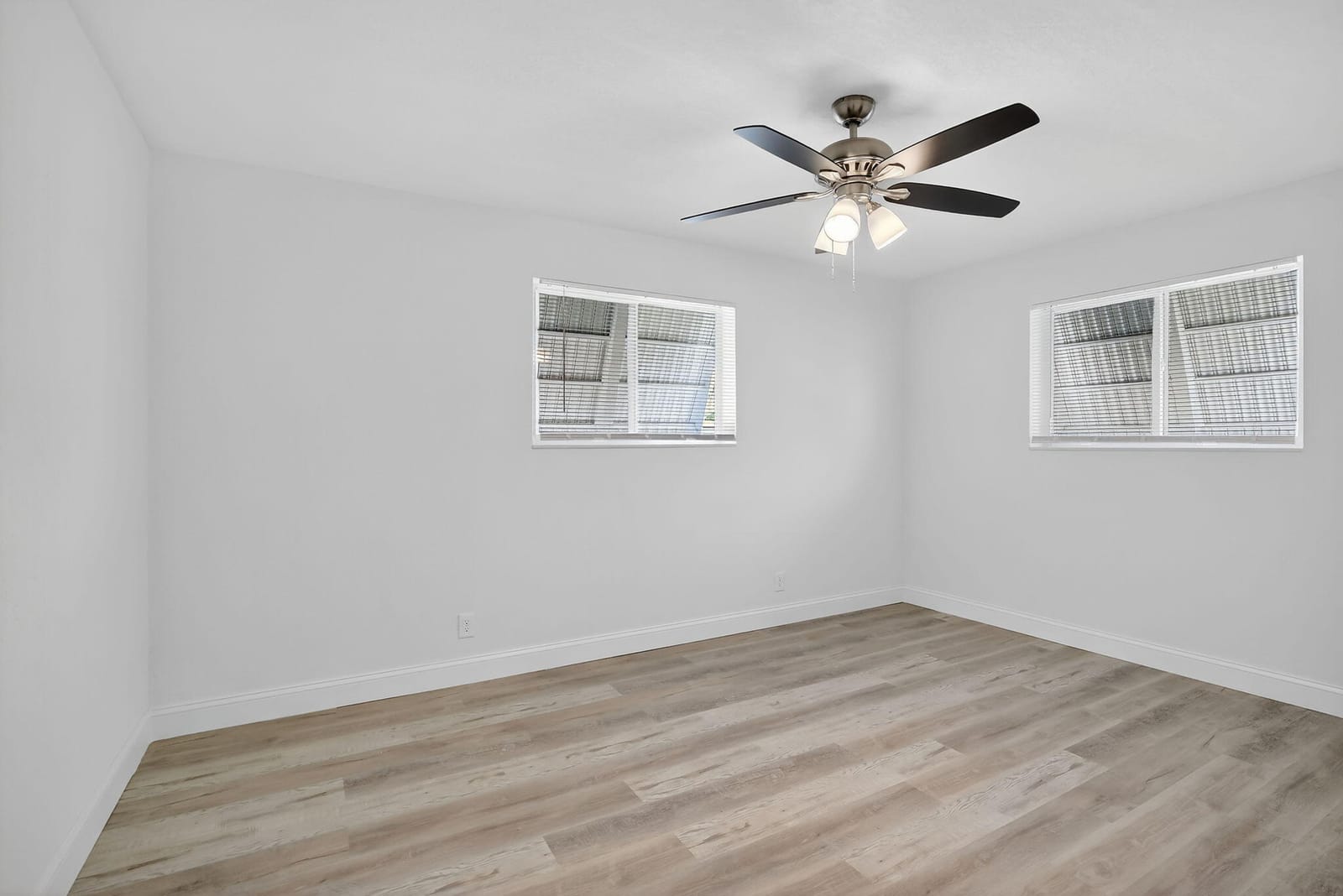 1425 S 24th Court, Hollywood, FL 33020 photo 15