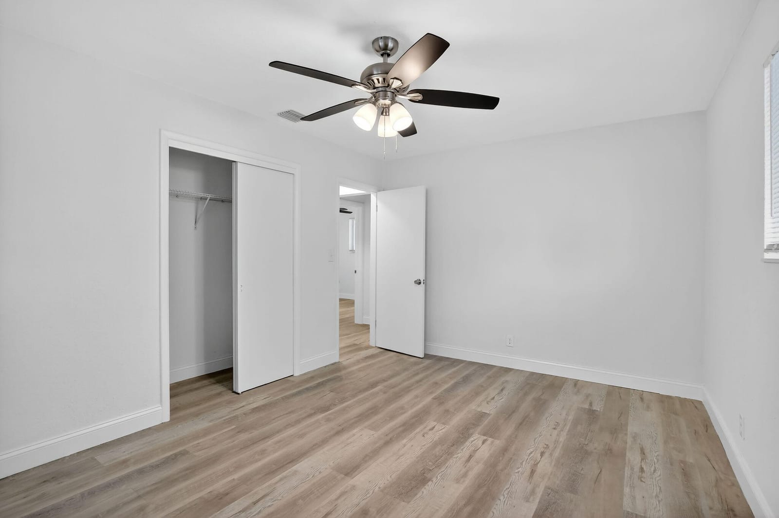 1425 S 24th Court, Hollywood, FL 33020 photo 17