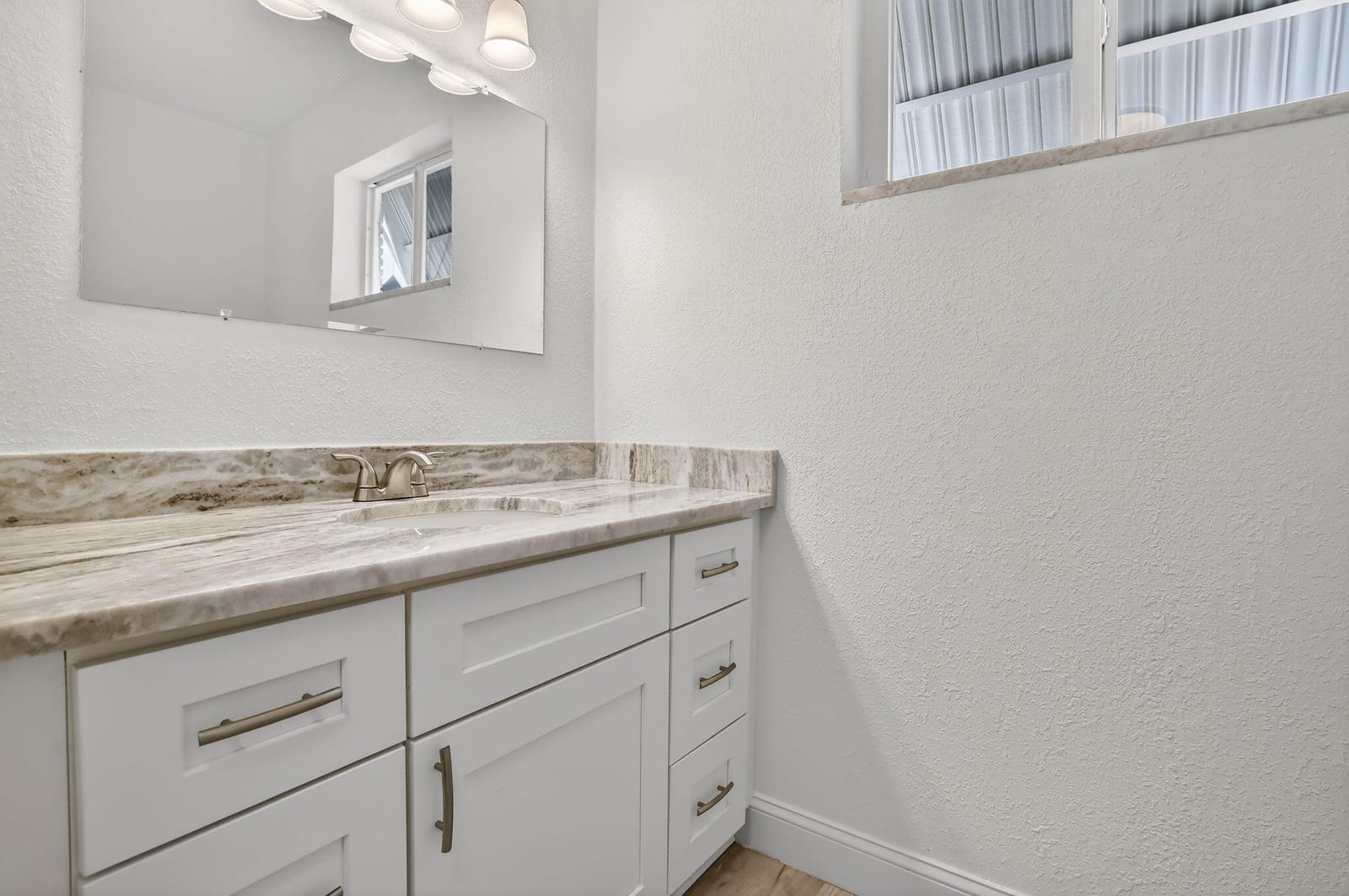 1425 S 24th Court, Hollywood, FL 33020 photo 20
