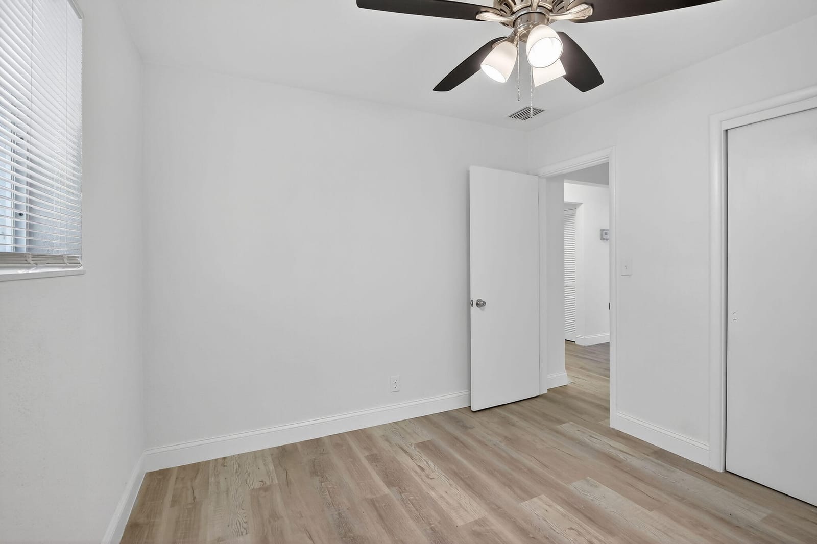 1425 S 24th Court, Hollywood, FL 33020 photo 23