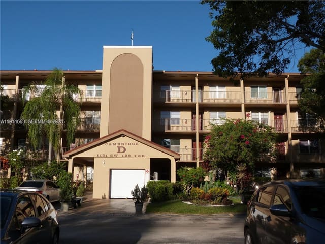 1151 SW 128th Terrace 312D, Pembroke Pines, FL 33027