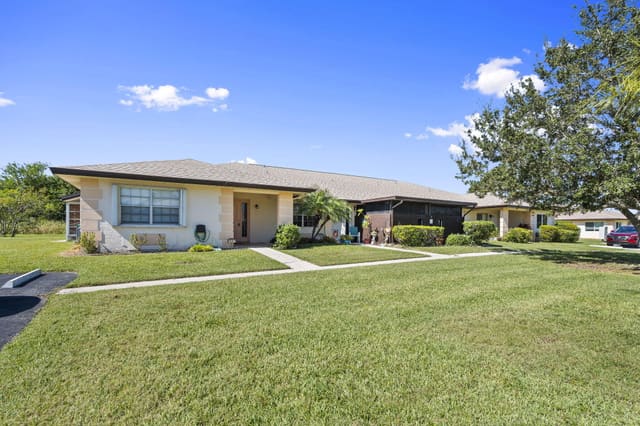 5847 Moss Court 2, Fort Pierce, FL 34982