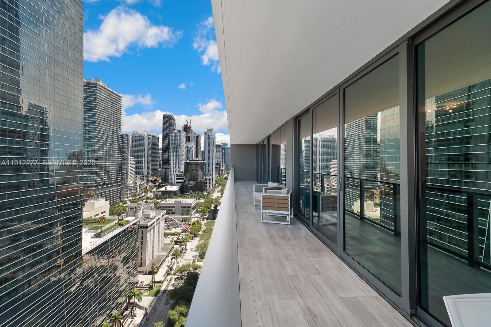 1451 Brickell Avenue 2405, Miami, FL 33131 photo 14