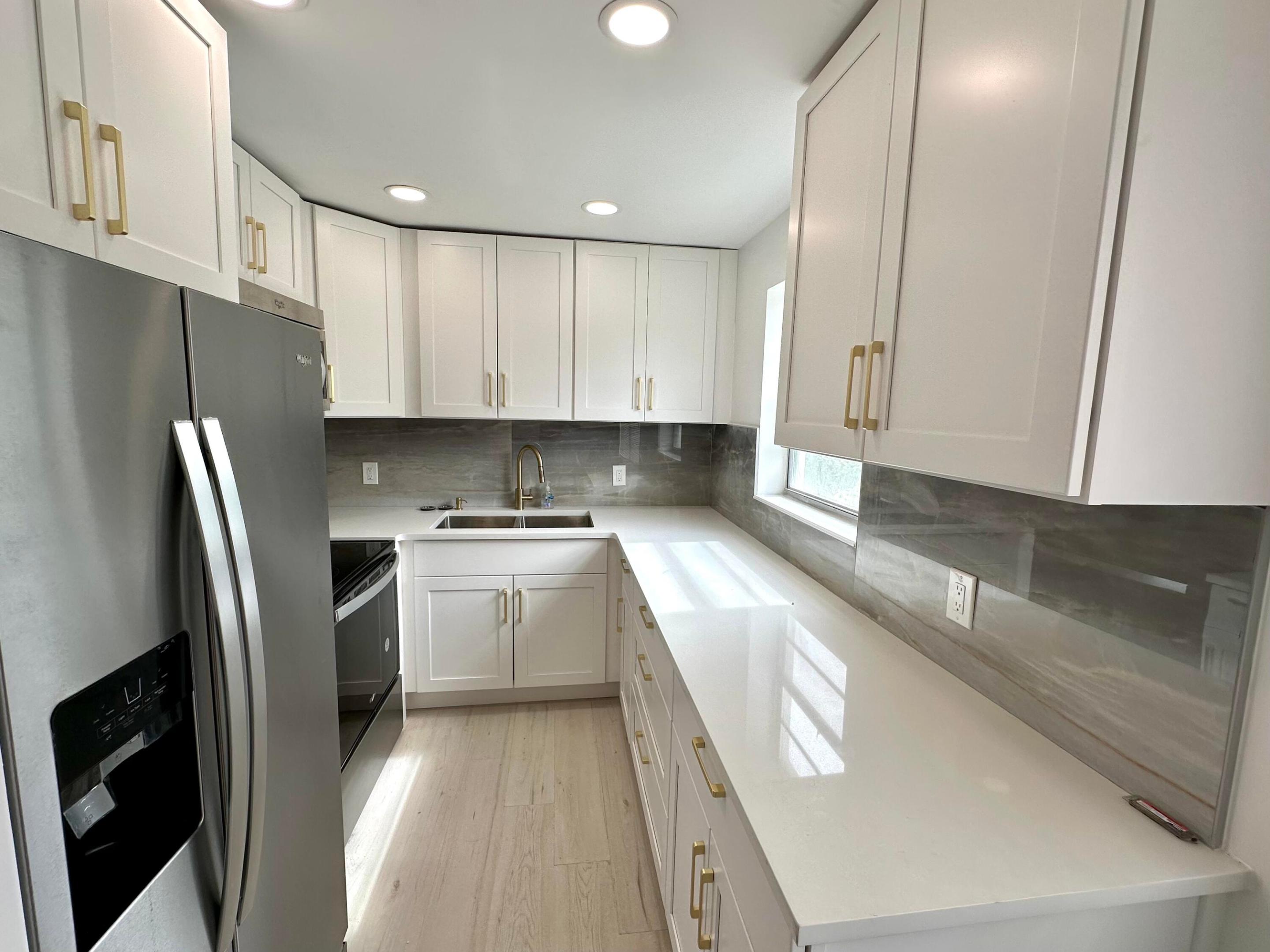 121 Sheffield F, West Palm Beach, FL 33417, West Palm Beach