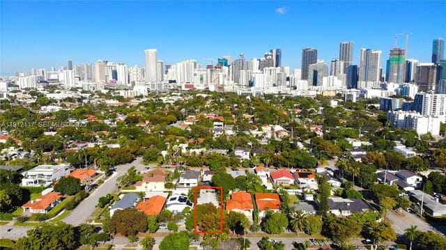 445 SW 24th Road, sold in Brickell Hammock Unit No, Miami, FL