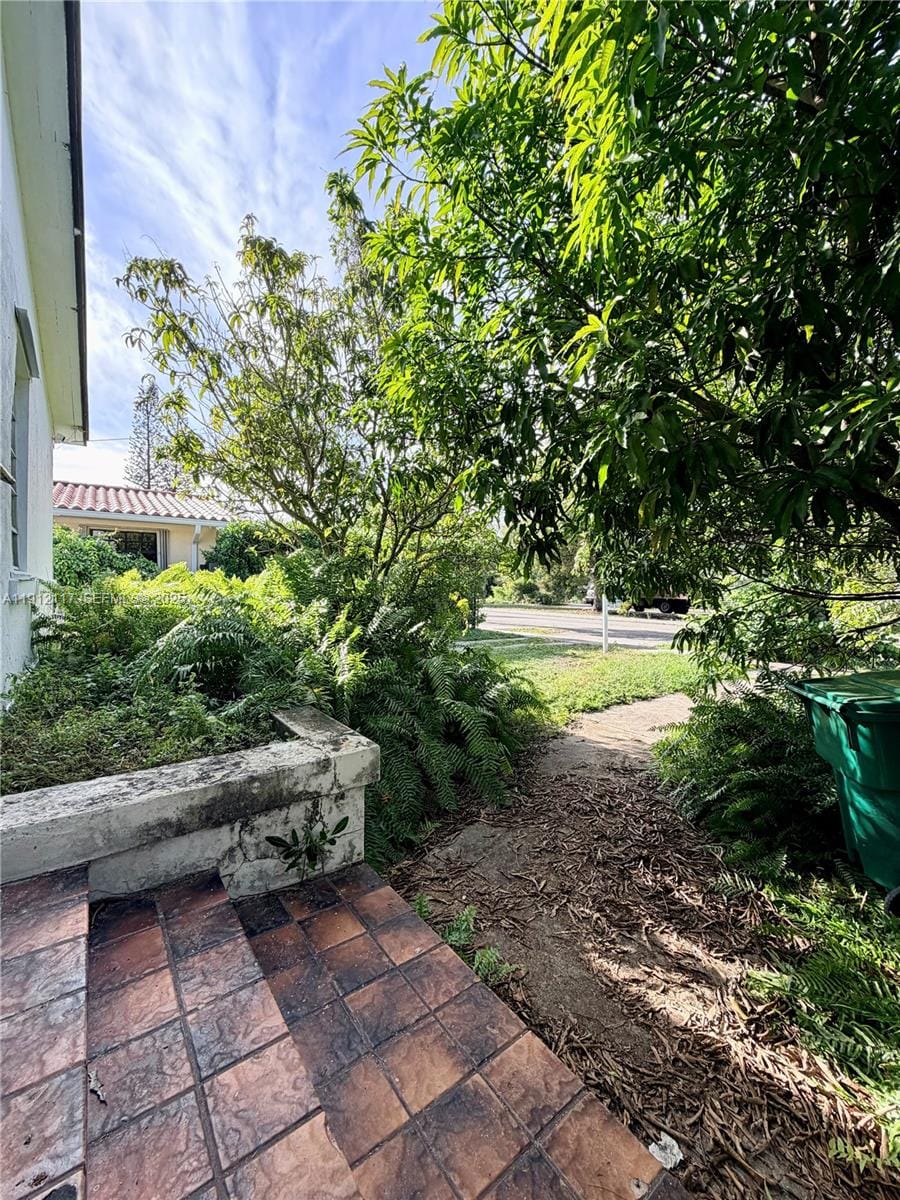 445 SW 24th Road, Miami, FL 33129 photo 5