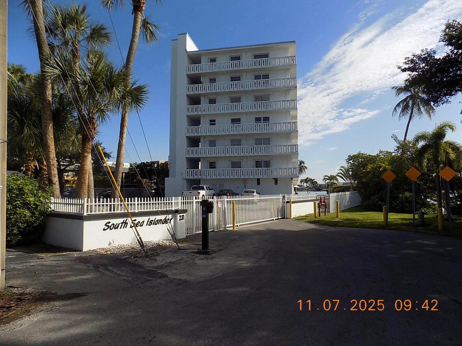 231 E Lantana Road 501, Lantana, FL 33462 photo 2
