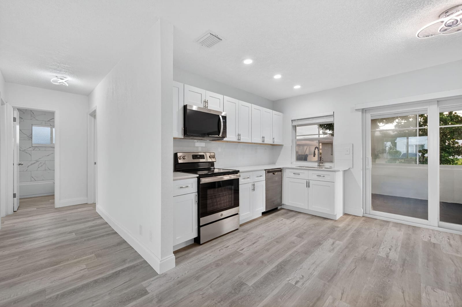 6700 NW 71st Court, Tamarac, FL 33321 photo 9