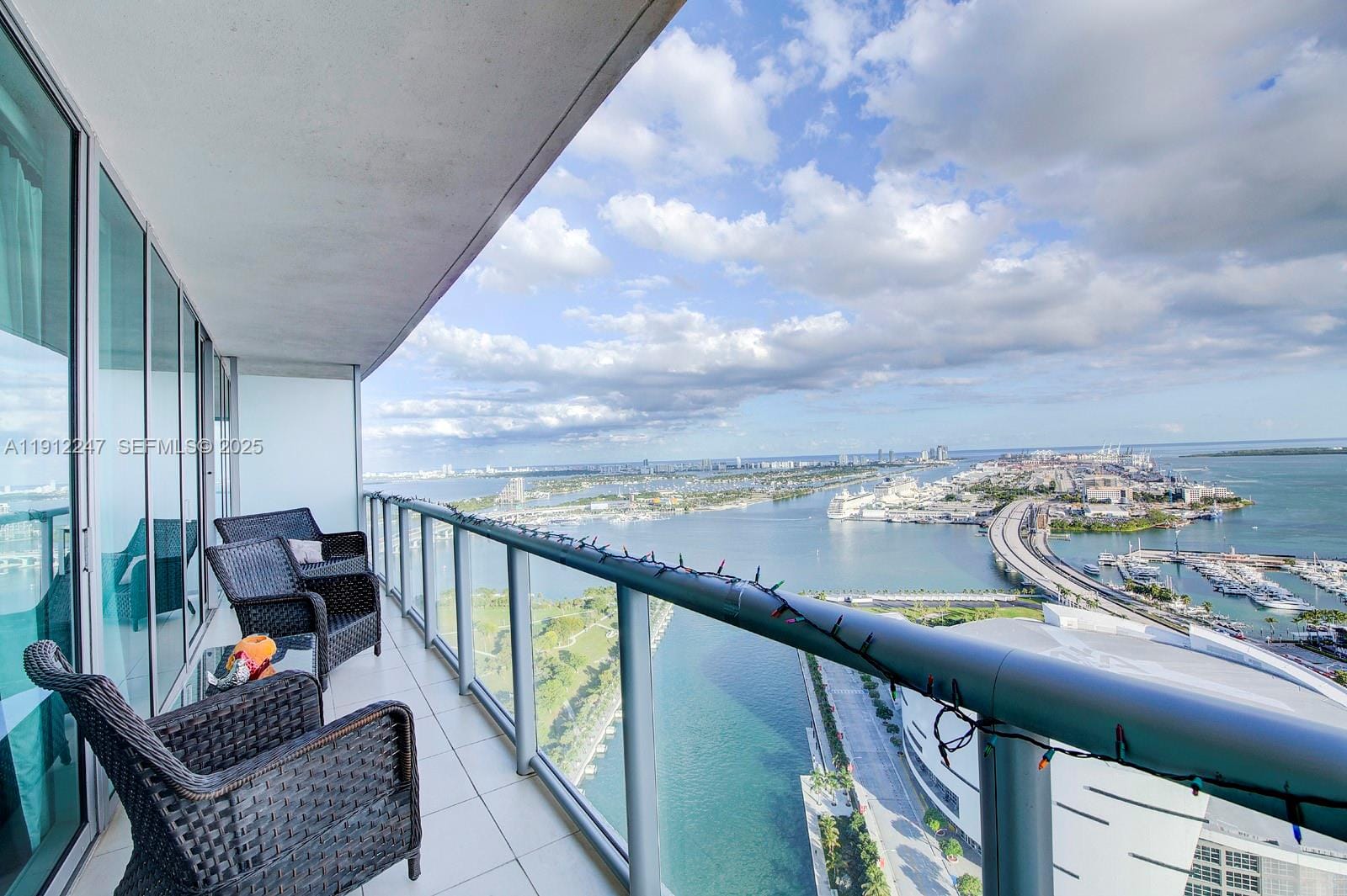 888 Biscayne Boulevard 4007, Miami, FL 33132 photo 13