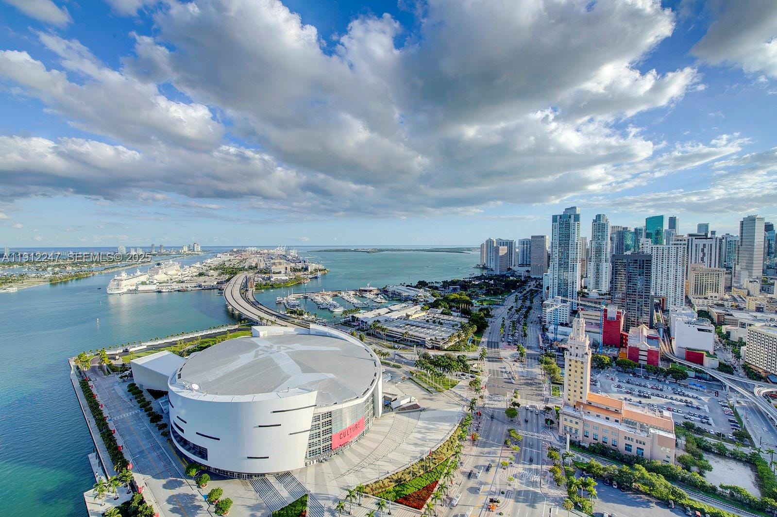 888 Biscayne Boulevard 4007, Miami, FL 33132 photo 15