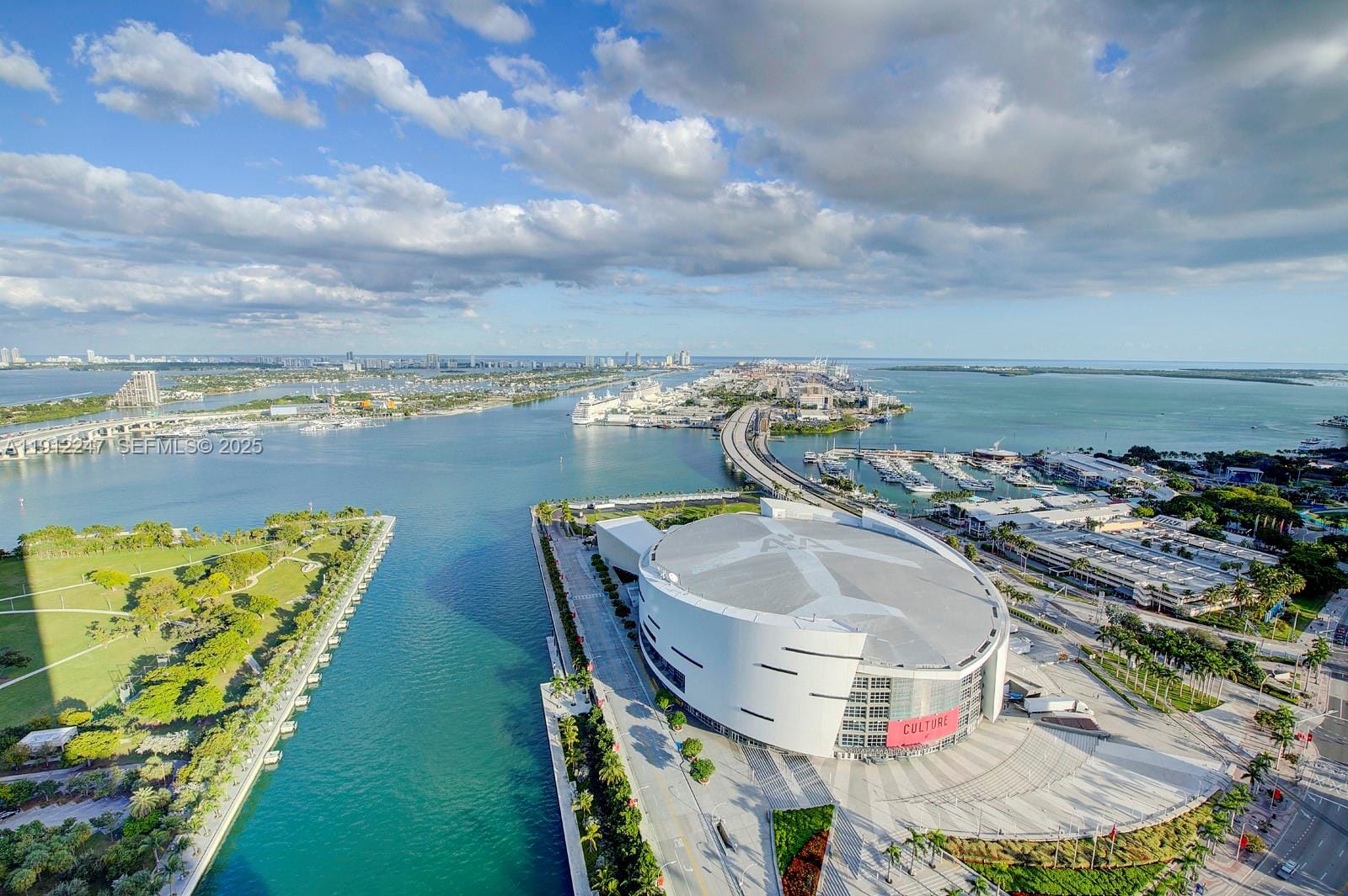 888 Biscayne Boulevard 4007, Miami, FL 33132 photo 16