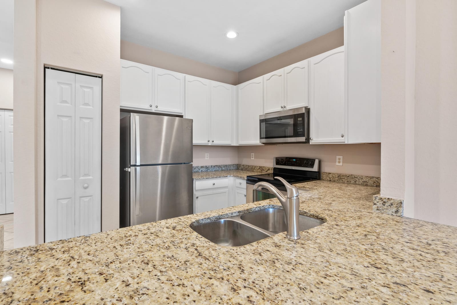 3013 Grandiflora Drive, Greenacres, FL 33467 photo 12