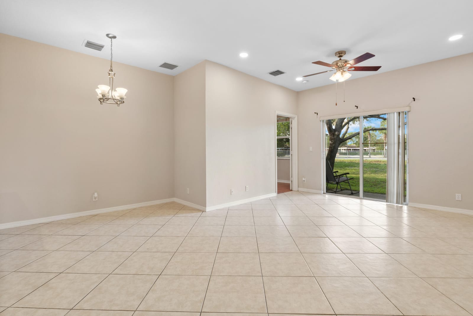 3013 Grandiflora Drive, Greenacres, FL 33467 photo 15