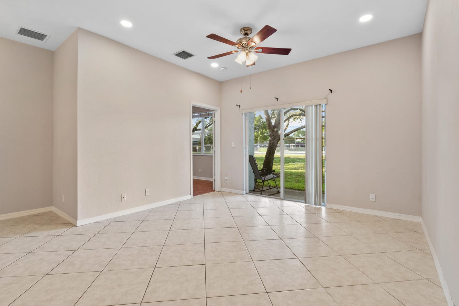 3013 Grandiflora Drive, Greenacres, FL 33467 photo 16