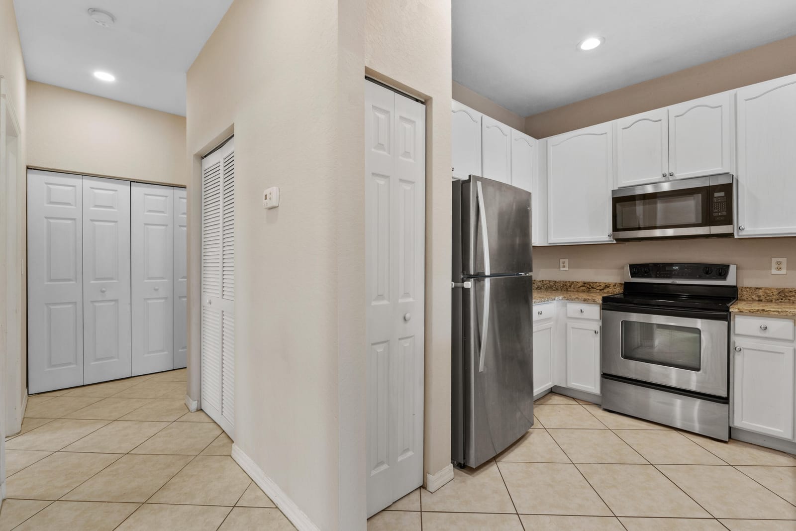 3013 Grandiflora Drive, Greenacres, FL 33467 photo 7