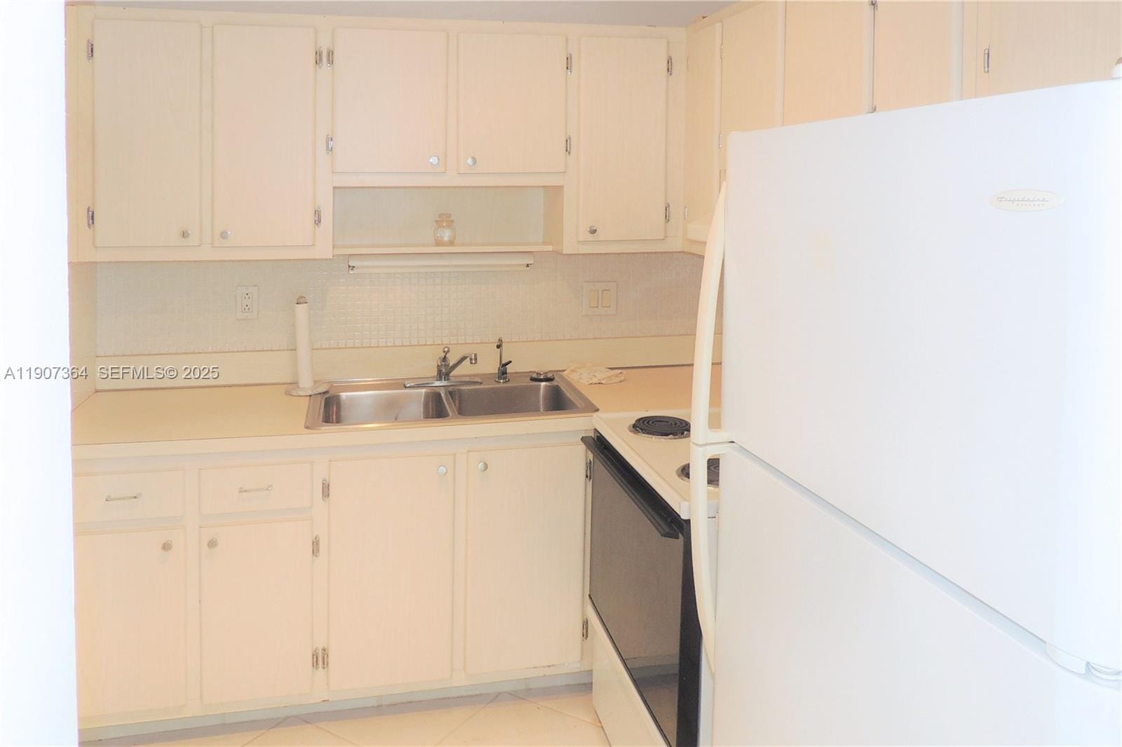2970 NE 16th Avenue 413 — photo 9